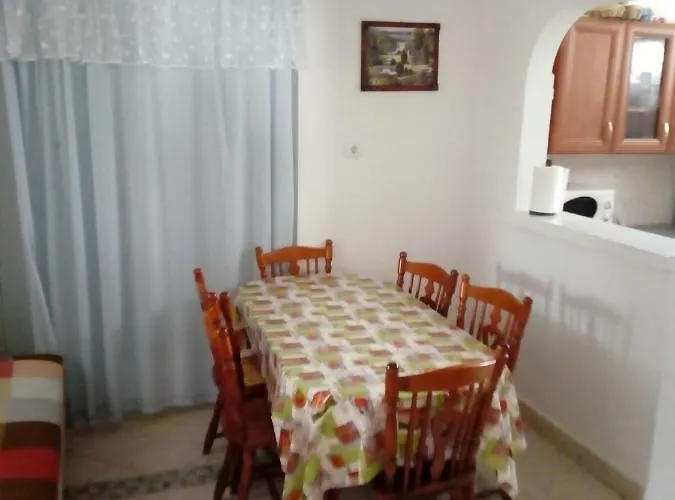 בית נופש Abadi Karmazsin Haz
